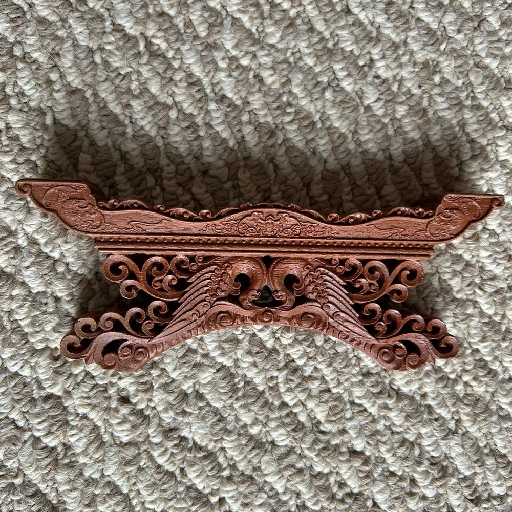 Plate display base. Double Phoenix design.For 6” or smaller plate (Not included)